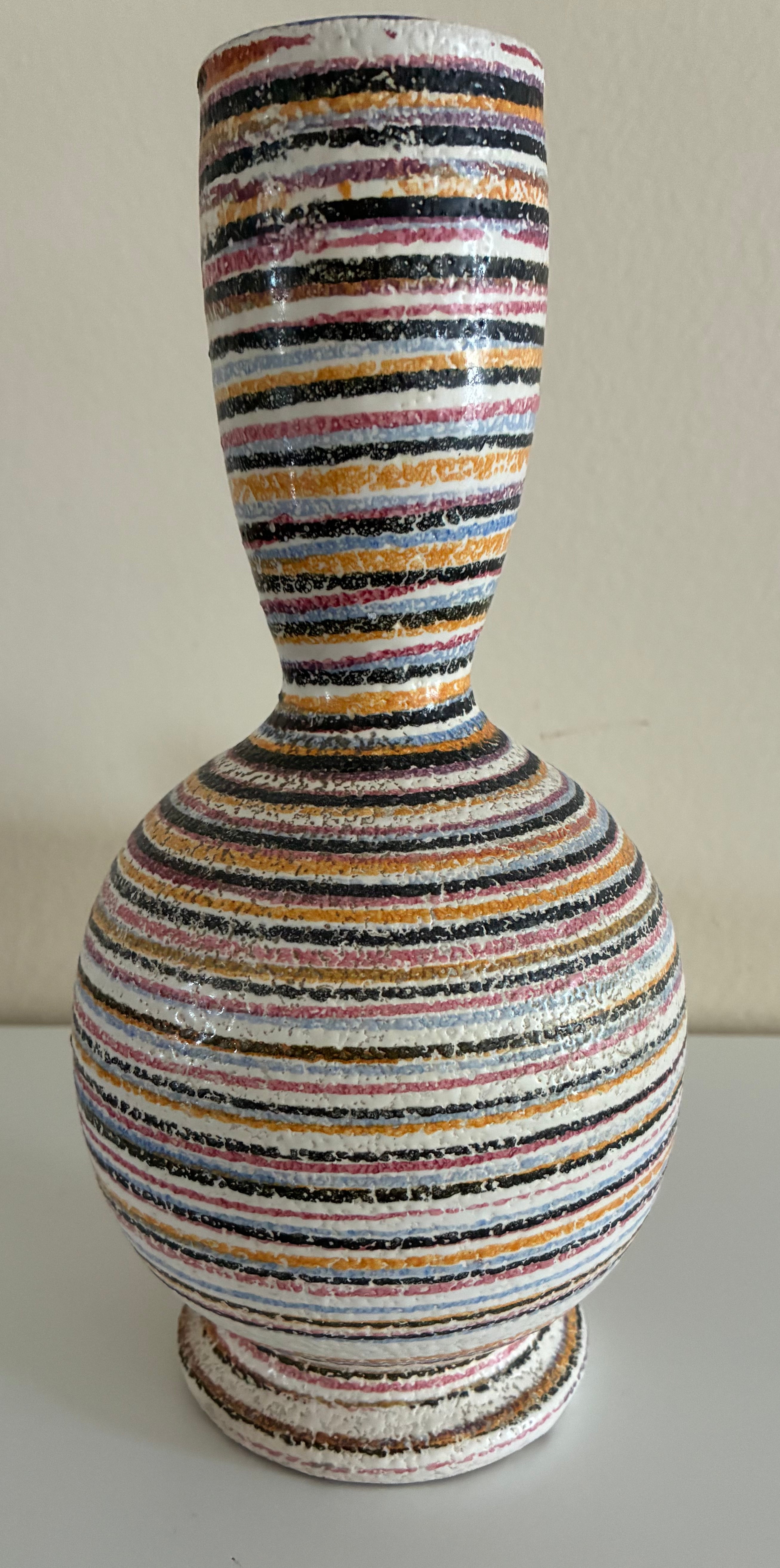 Guildcraft 9” pottery vase Italy