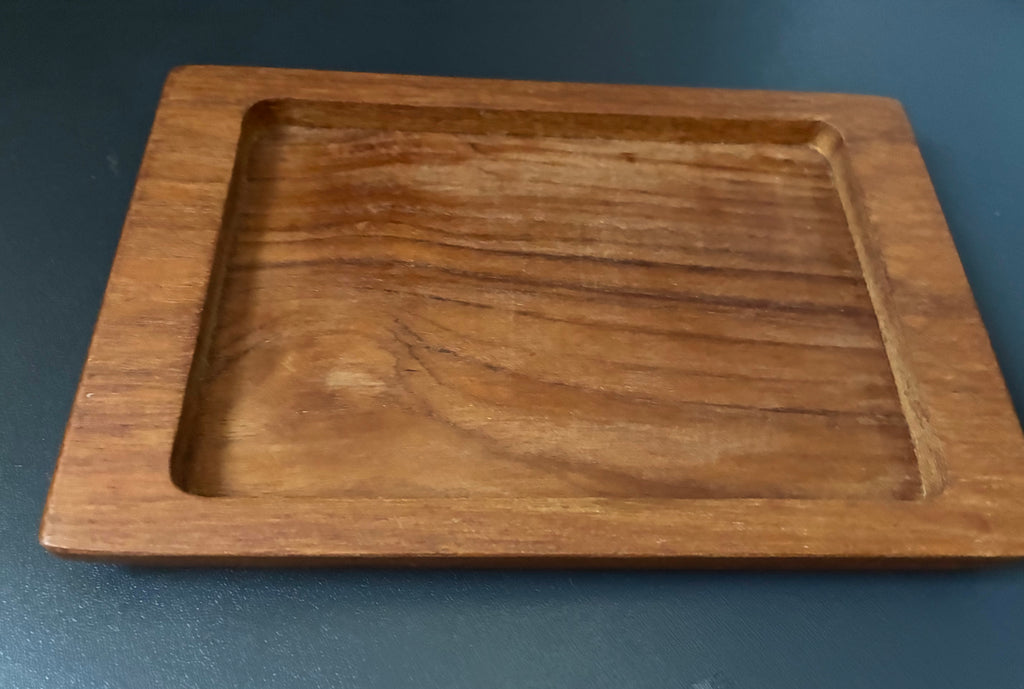 Luthje Teak tray with glass dish