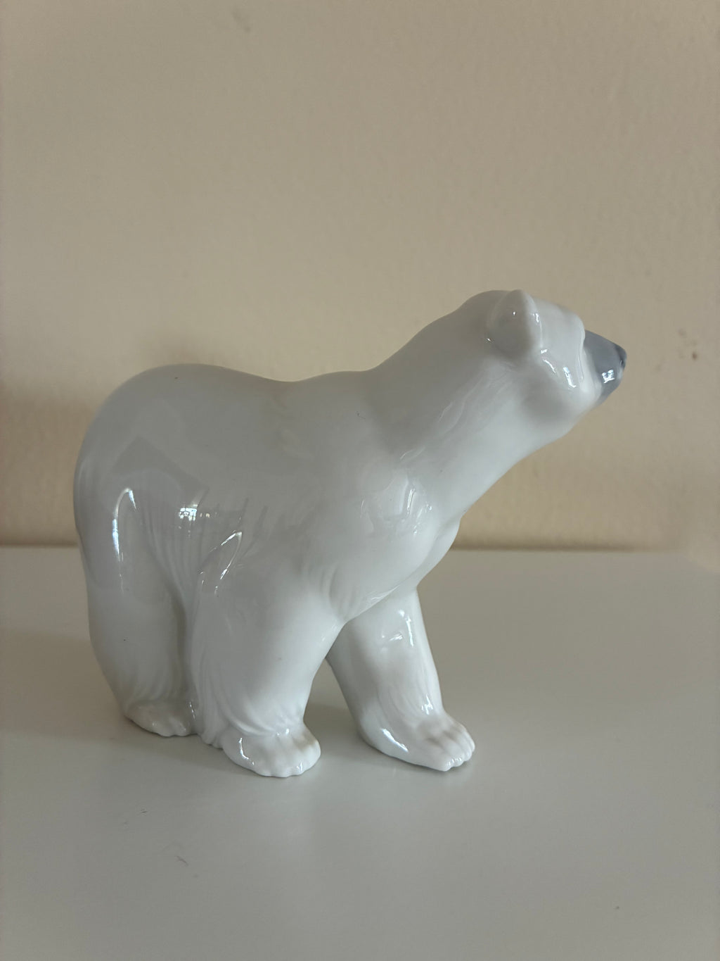 Lladro polar bear figurine
