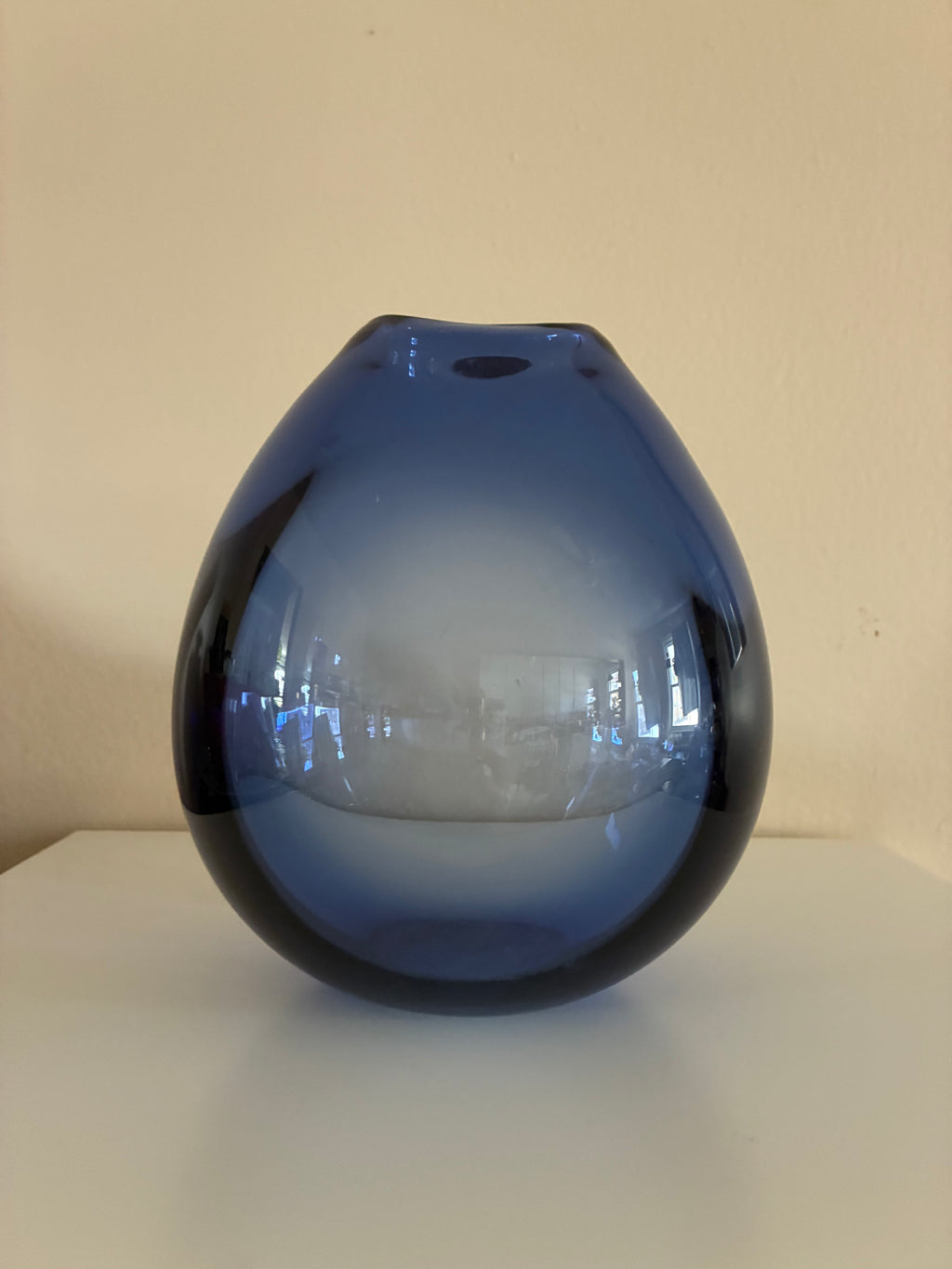 Holmegaard Per Lutkin sapphire tear drop vase small